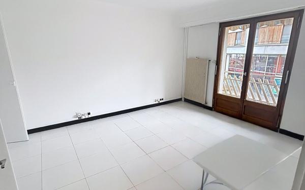 Appartement à louer    2 pièces • 51,69 m2 Annemasse