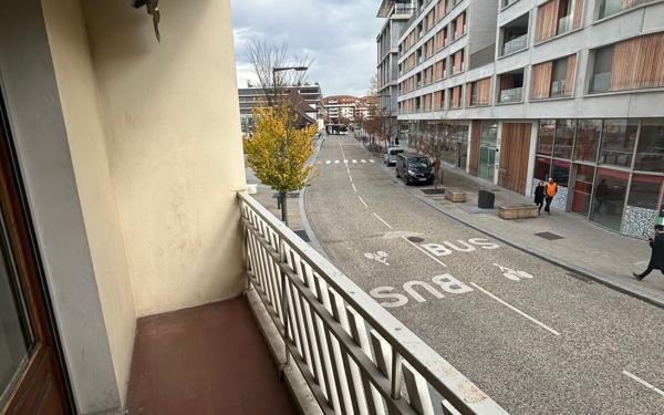 Appartement à louer    2 pièces • 51,69 m2 Annemasse