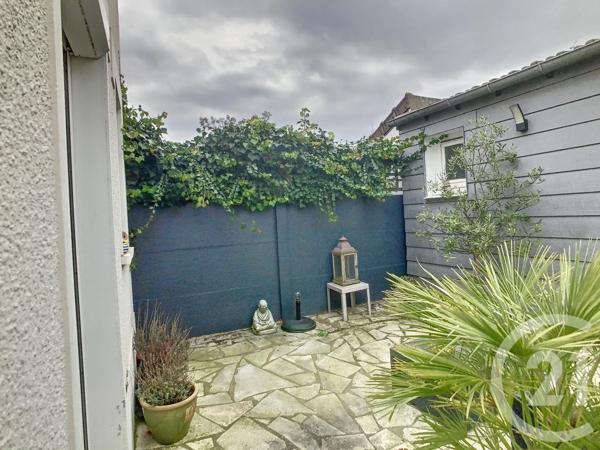 Maison à vendre  3 pièces - 67,80 m 2   VILLENEUVE LE ROI  - 94