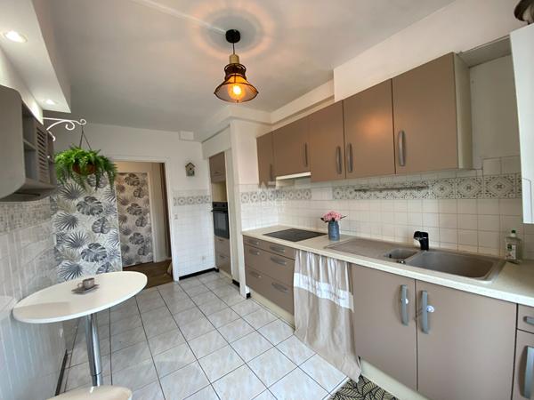 Appartement Pontoise 4 pièce(s) 88.91 m2 Loyer 1 390 €/mois charges comprises **  - Référence  MG11213