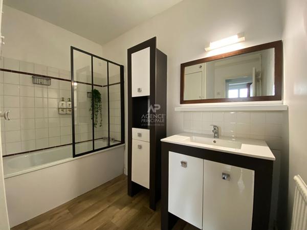 Appartement Pontoise 4 pièce(s) 88.91 m2 Loyer 1 390 €/mois charges comprises **  - Référence  MG11213