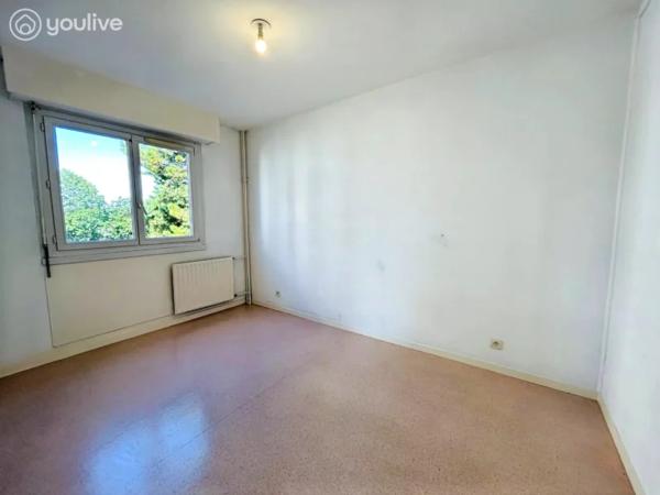 Appartement de 84 m², 3 chambres, balcon et parking