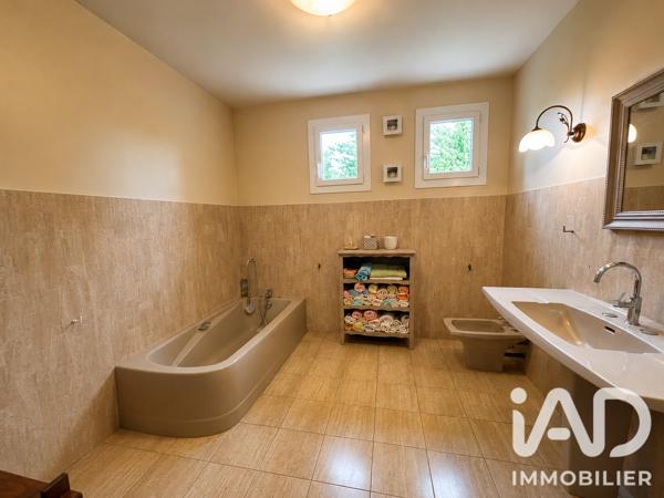Maison à vendre 8 pièces 175 m² Bollène