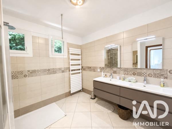 Maison à vendre 8 pièces 175 m² Bollène