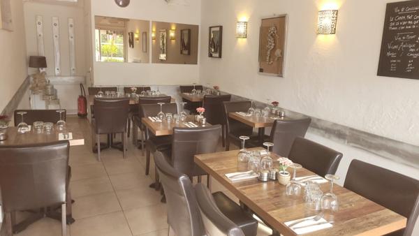 Restaurant à CANNES-LA-BOCCA (06150)