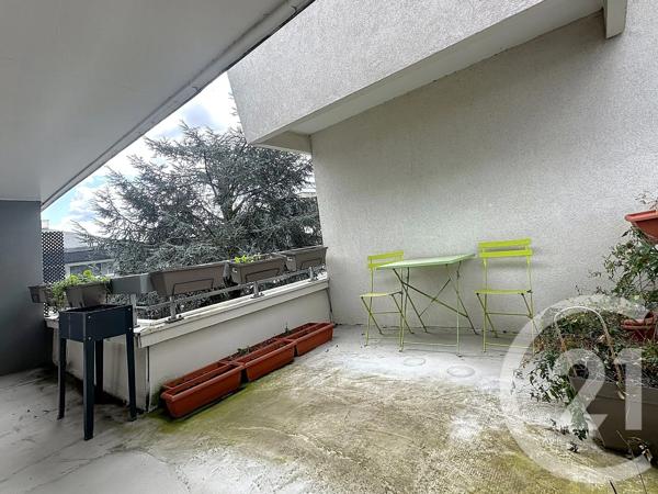 Appartement F3 à vendre  3 pièces - 65,63 m 2   THIAIS  - 94