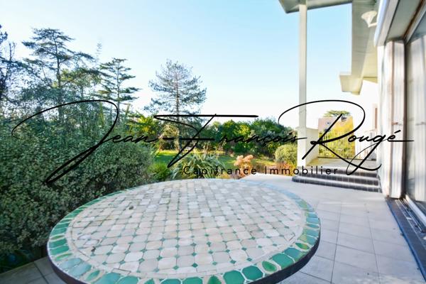 Agon-Coutainville, villa de 156 m² avec deux logements intérieurs et du terrain constructible !!!