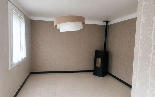 Maison à vendre    4 pièces •  Chalabre