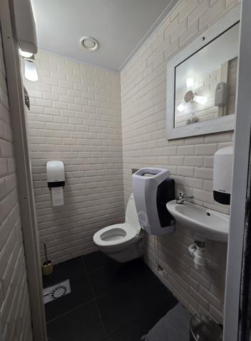 LE LAVANDOU – À DEUX PAS DE LA PLAGE : VOTRE RESTAURANT DE RÊVE VOUS ATTEND !