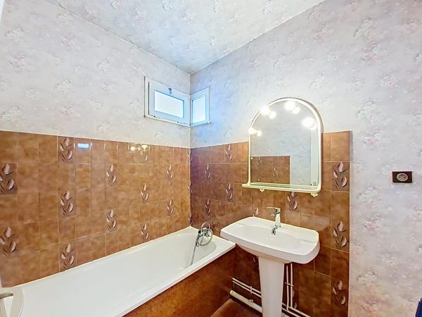 Appartement T3 69 m² proximité future ligne C Bonnefoy