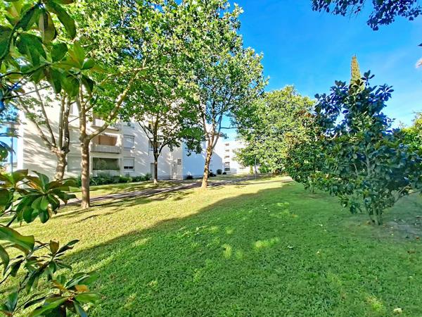 Appartement T3 69 m² proximité future ligne C Bonnefoy