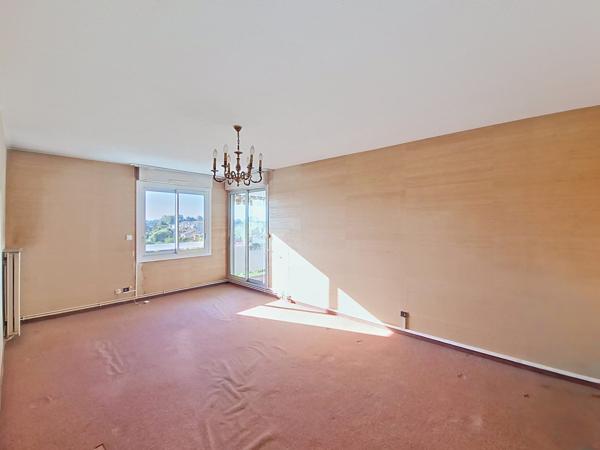 Appartement T3 69 m² proximité future ligne C Bonnefoy