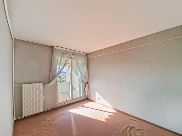 Appartement T3 69 m² proximité future ligne C Bonnefoy
