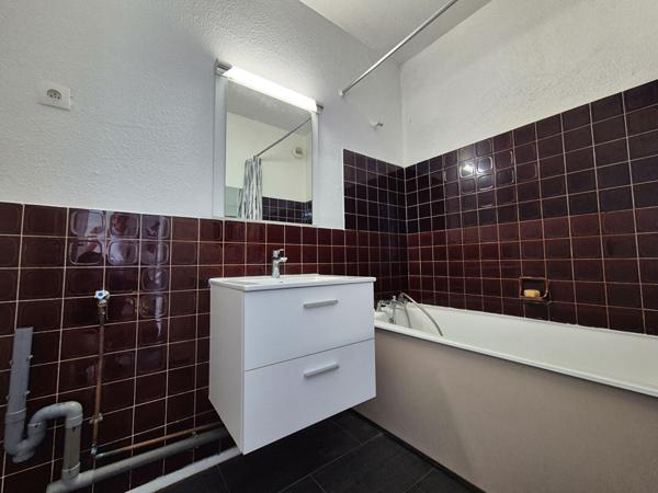 GRADIGNAN EUROFAC - Appartement T2 au 5ème étage avec ascenseur