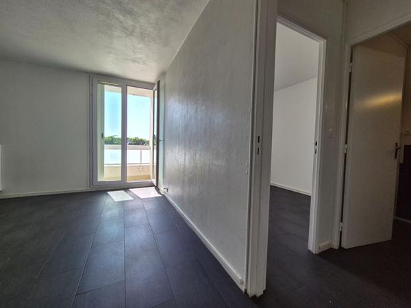 GRADIGNAN EUROFAC - Appartement T2 au 5ème étage avec ascenseur
