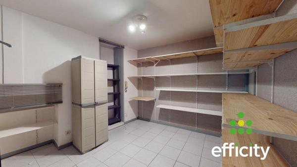 Appartement
         2 pièces
        - 29 m² 150 000 € *