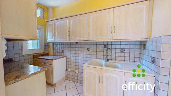 Appartement
         2 pièces
        - 29 m² 150 000 € *