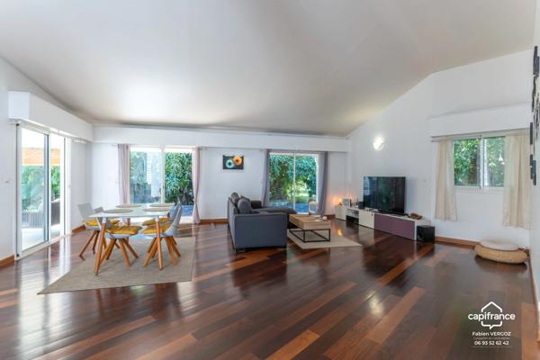 Maison familiale F4/5 de plain-pied avec varangue – Duparc, Sainte-Marie