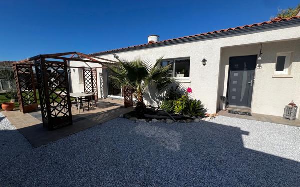 Maison à vendre    4 pièces •  Semussac