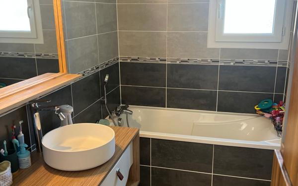 Maison à vendre    4 pièces •  Semussac