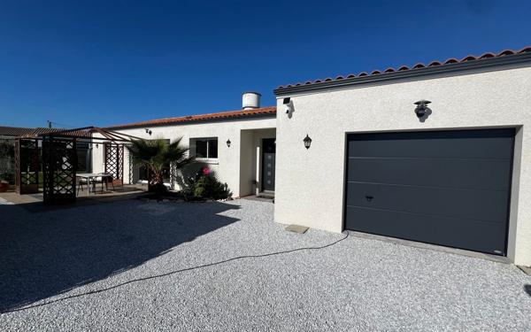 Maison à vendre    4 pièces •  Semussac