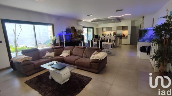 Maison à vendre 5 pièces 133 m² L'Isle-sur-la-Sorgue