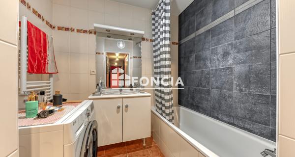 À vendre Appartement 4 pièces 83.74 m² - Lyon 69008