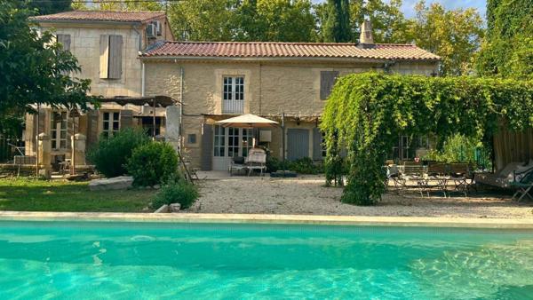 Saint-Rémy-de-Provence (13) : Mas Provençal d’Exception au Cœur des Alpilles