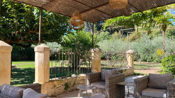 Saint-Rémy-de-Provence (13) : Mas Provençal d’Exception au Cœur des Alpilles