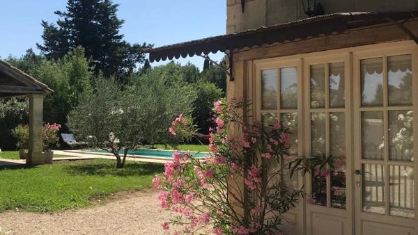 Saint-Rémy-de-Provence (13) : Mas Provençal d’Exception au Cœur des Alpilles