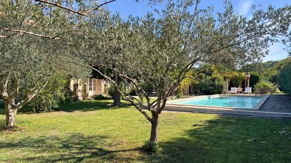 Saint-Rémy-de-Provence (13) : Mas Provençal d’Exception au Cœur des Alpilles