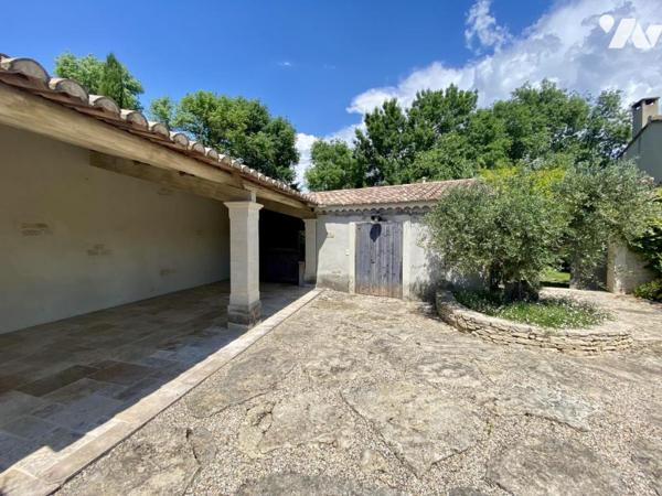 Villa en bord de Sorgue à L'ISLE-SUR-LA-SORGUE
