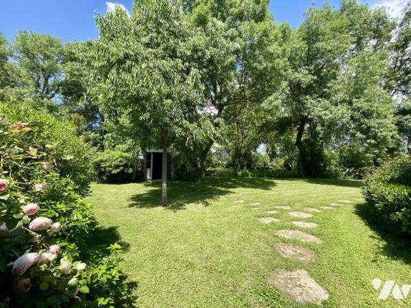 Villa en bord de Sorgue à L'ISLE-SUR-LA-SORGUE