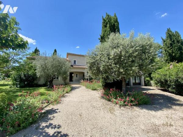 Villa en bord de Sorgue à L'ISLE-SUR-LA-SORGUE