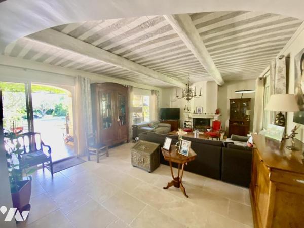 Villa en bord de Sorgue à L'ISLE-SUR-LA-SORGUE