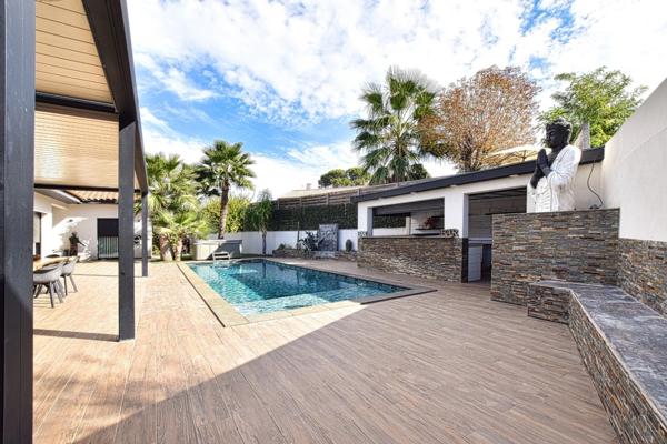 Villa d’exception : lumière, élégance et prestations haut de gamme