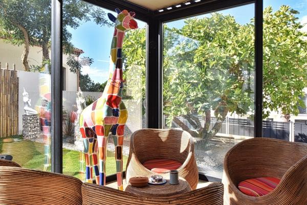 Villa d’exception : lumière, élégance et prestations haut de gamme