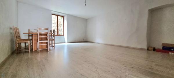 OPPORTUNITE COEUR DE VILLE DES MARTRES DE VEYRE