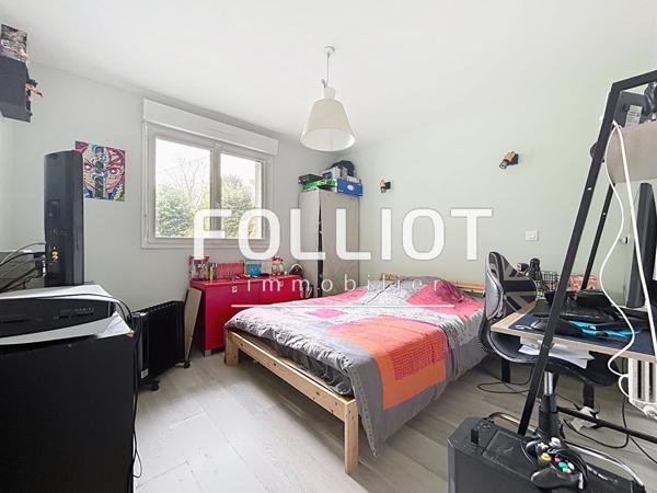 Maison familiale de 7 pièces à vendre à Longueville - Confort et tranquillité assurés