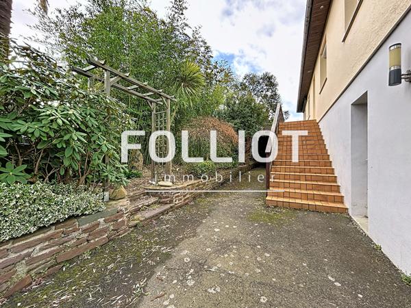 Maison familiale de 7 pièces à vendre à Longueville - Confort et tranquillité assurés
