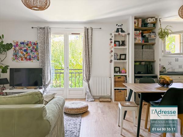 APPARTEMENT 3P EN DUPLEX 70m² AU SOL A FORGES LES BAINS EN PARFAIT ETAT