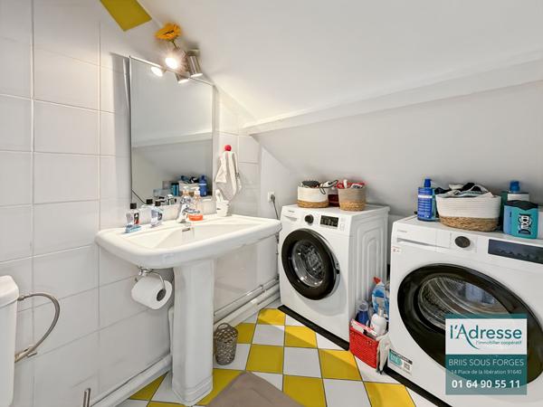 APPARTEMENT 3P EN DUPLEX 70m² AU SOL A FORGES LES BAINS EN PARFAIT ETAT