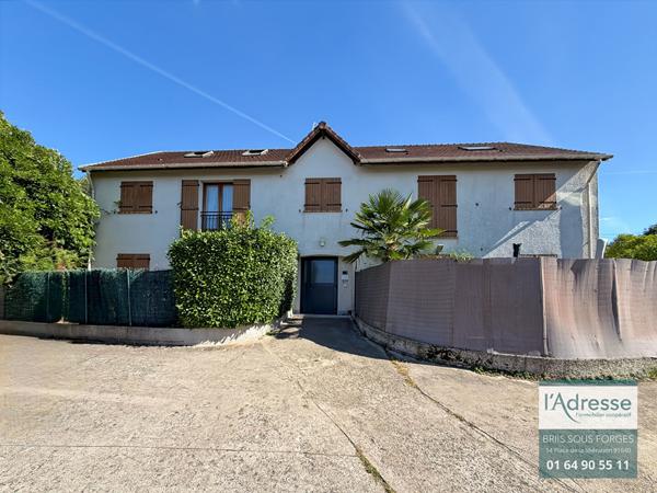 APPARTEMENT 3P EN DUPLEX 70m² AU SOL A FORGES LES BAINS EN PARFAIT ETAT