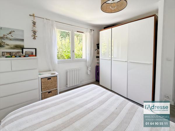APPARTEMENT 3P EN DUPLEX 70m² AU SOL A FORGES LES BAINS EN PARFAIT ETAT