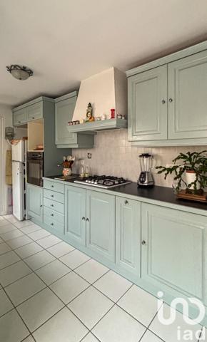 Maison à vendre 5 pièces 132 m² Saintes