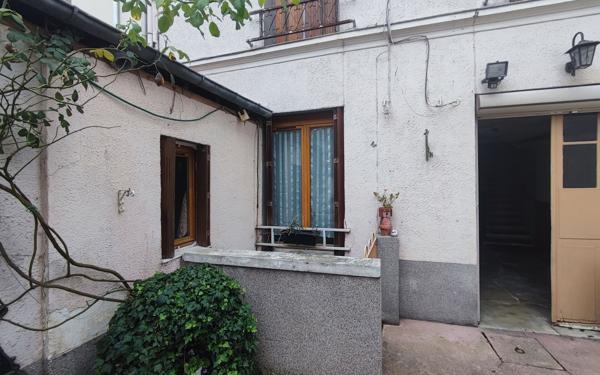 Appartement à vendre    4 pièces •  Pavant