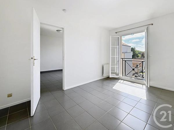 Appartement F2 à vendre  2 pièces - 39,20 m 2   BRIE COMTE ROBERT  - 77