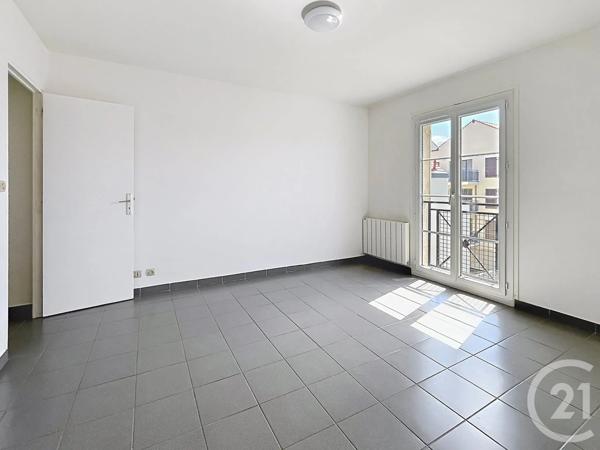 Appartement F2 à vendre  2 pièces - 39,20 m 2   BRIE COMTE ROBERT  - 77