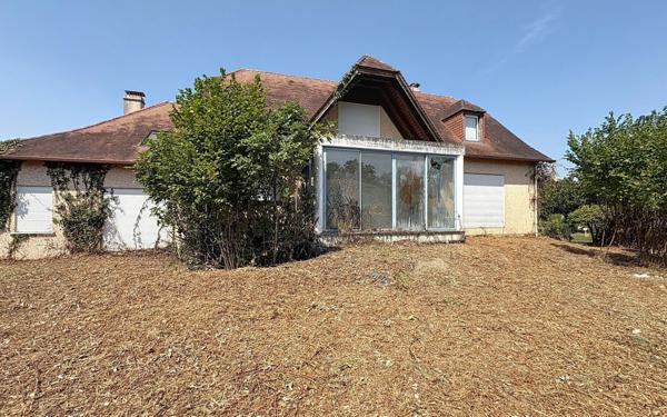 Maison à vendre    11 pièces •  Lons