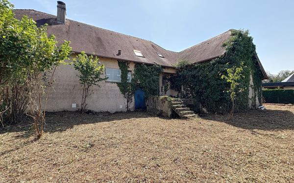 Maison à vendre    11 pièces •  Lons